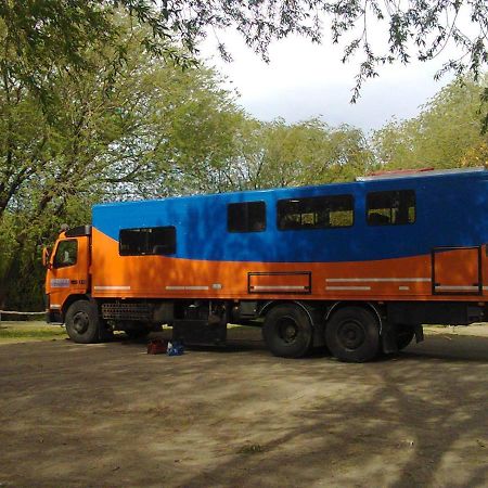 إل كالافاتي Camping Y Hostal El Ovejero المظهر الخارجي الصورة