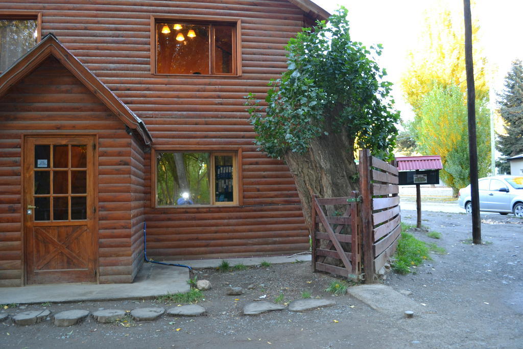 إل كالافاتي Camping Y Hostal El Ovejero المظهر الخارجي الصورة