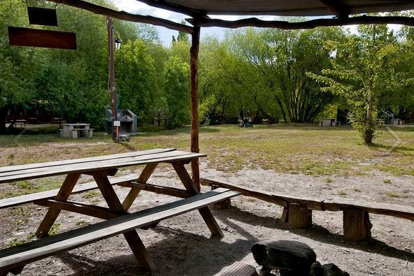 إل كالافاتي Camping Y Hostal El Ovejero المظهر الخارجي الصورة