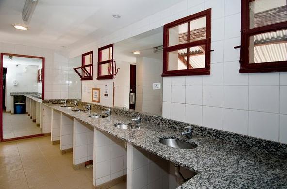 إل كالافاتي Camping Y Hostal El Ovejero المظهر الخارجي الصورة