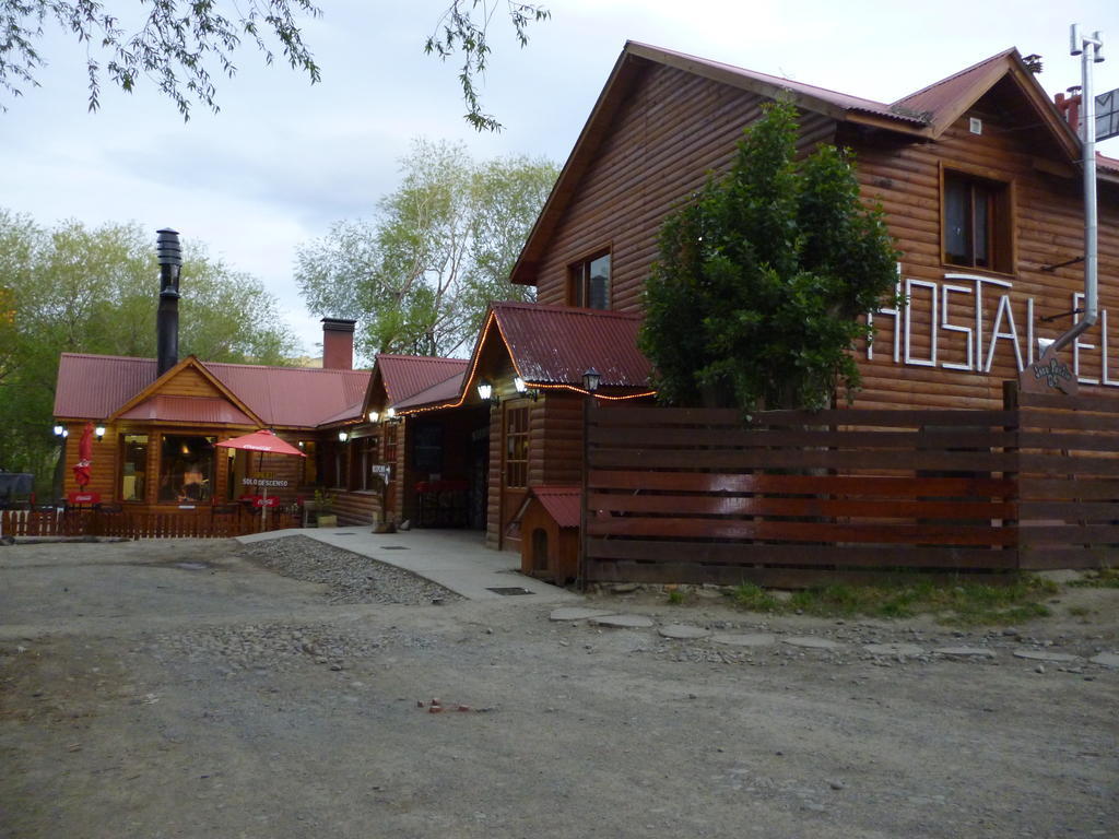 إل كالافاتي Camping Y Hostal El Ovejero المظهر الخارجي الصورة