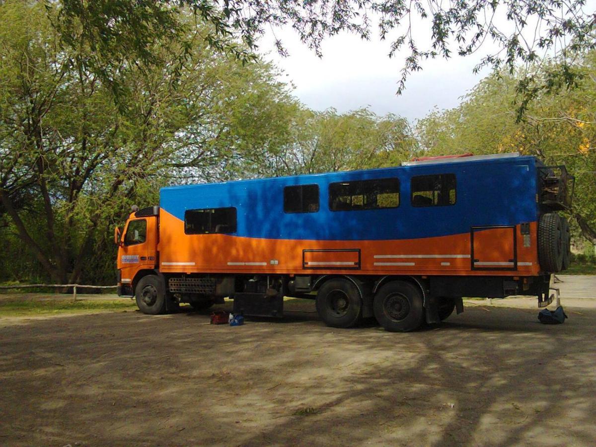 إل كالافاتي Camping Y Hostal El Ovejero المظهر الخارجي الصورة