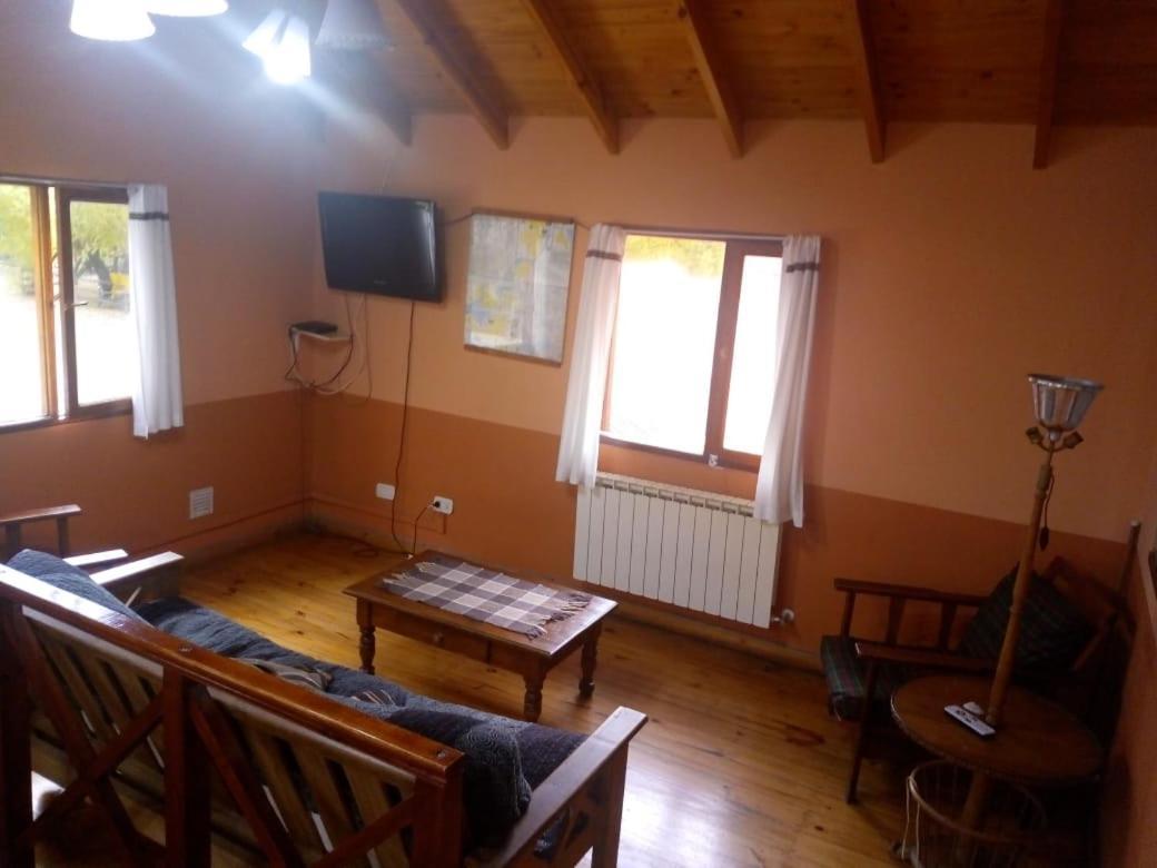 إل كالافاتي Camping Y Hostal El Ovejero المظهر الخارجي الصورة