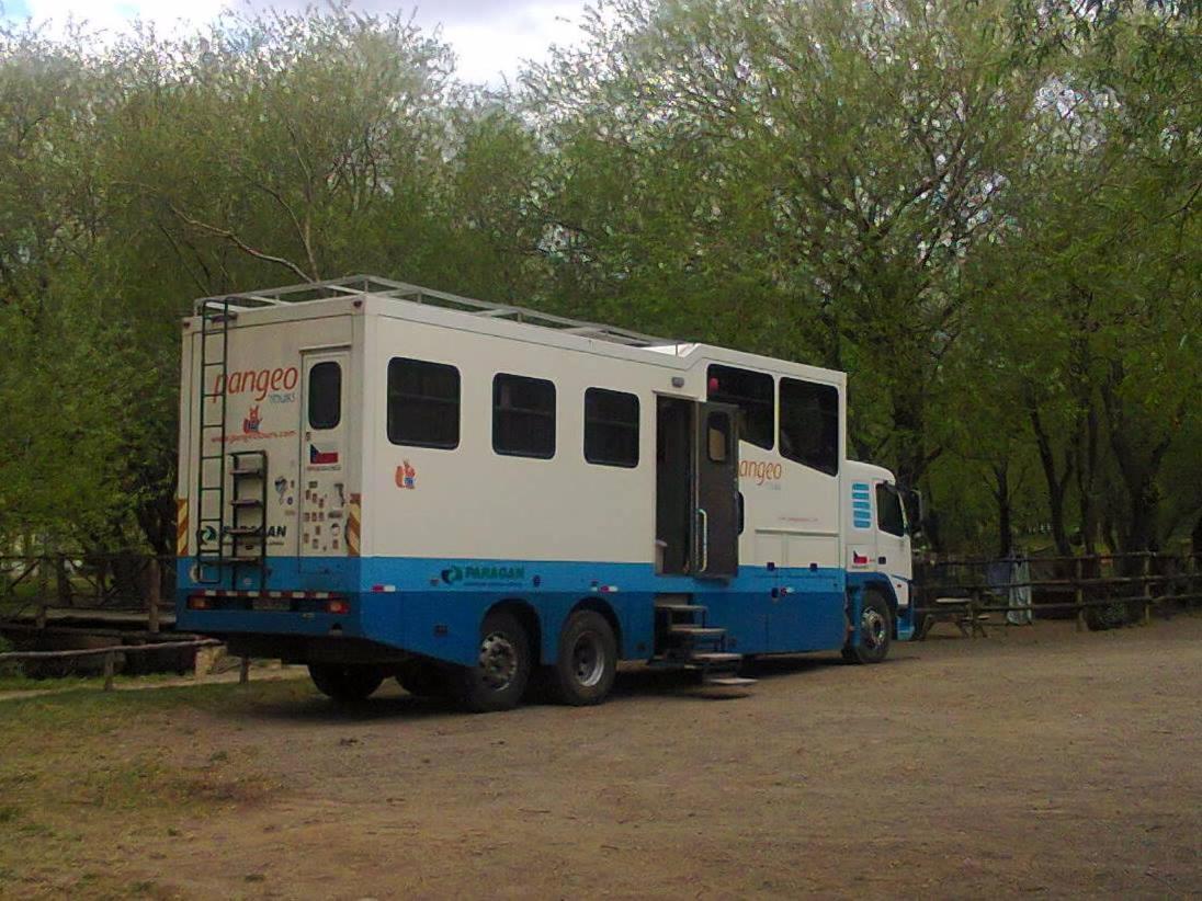 إل كالافاتي Camping Y Hostal El Ovejero المظهر الخارجي الصورة