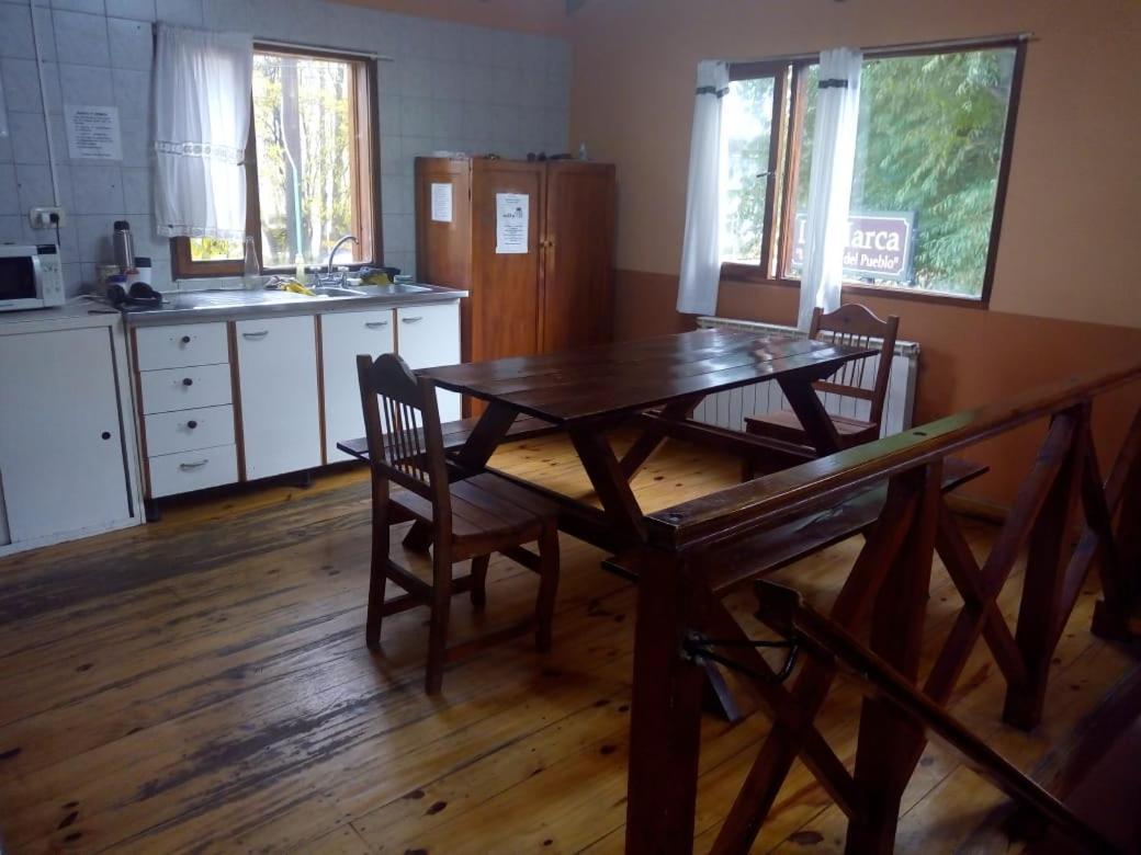 إل كالافاتي Camping Y Hostal El Ovejero المظهر الخارجي الصورة